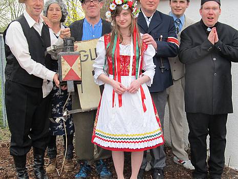 Piroschka bei der Kostuemprobe